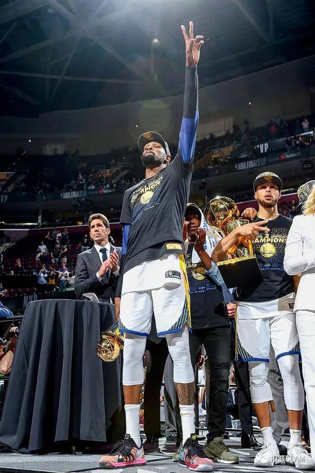 法国羽毛球队横扫英格兰羽毛球队，戴资颖制霸全场