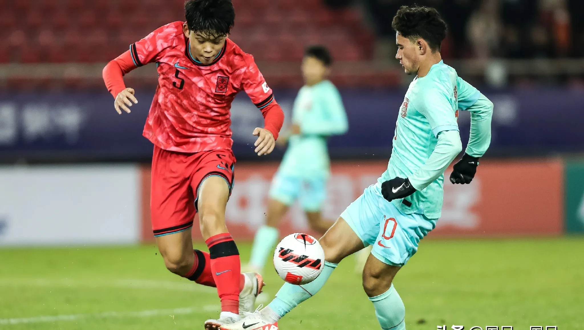 开云官方app入口-几内亚队在比赛中取得胜利，晋级下一轮