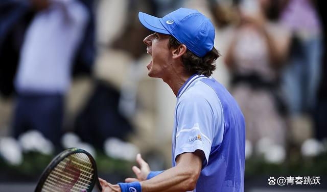 开云体育APP下载-日本网球队爆冷意大利网球队，梅德韦杰夫送出助攻