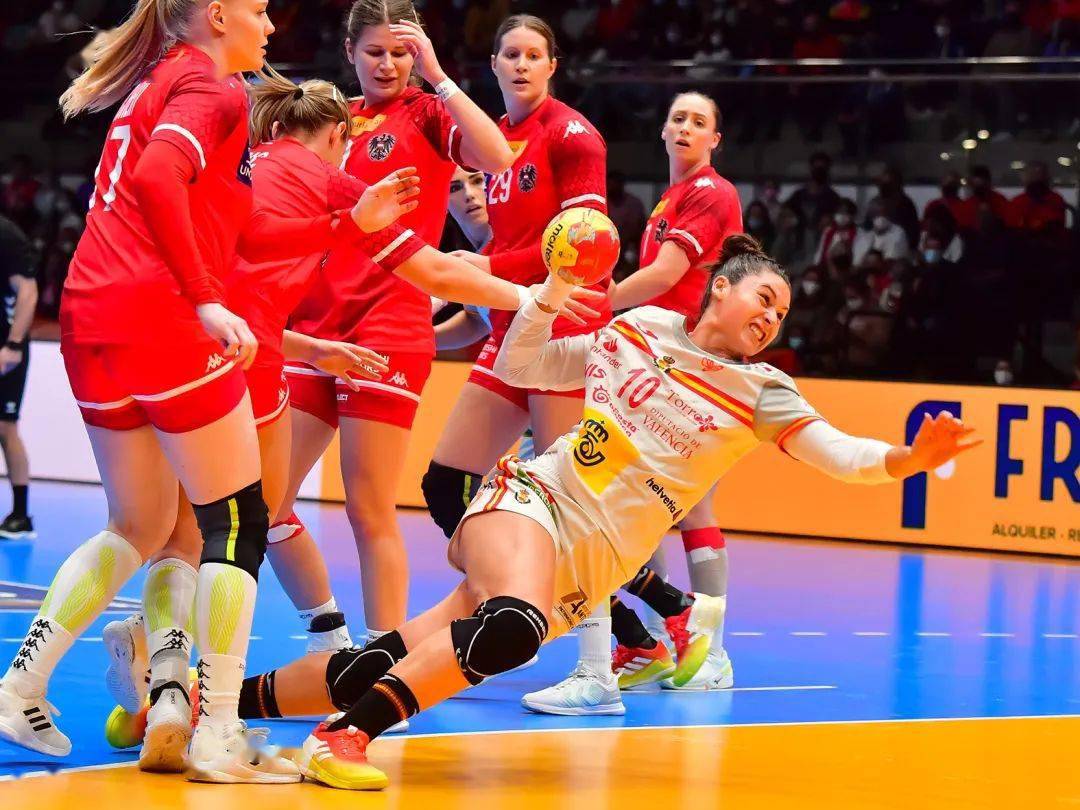 开云体育直播-贵州实现客场连胜，球队士气高涨迎接下一战