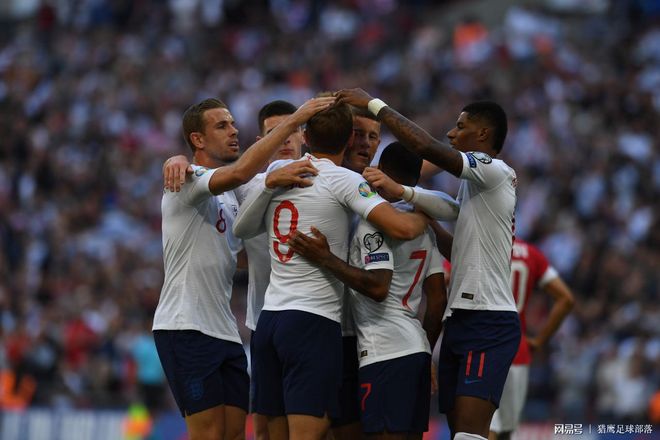 科索沃篮球队豪取三连胜，稳居榜首