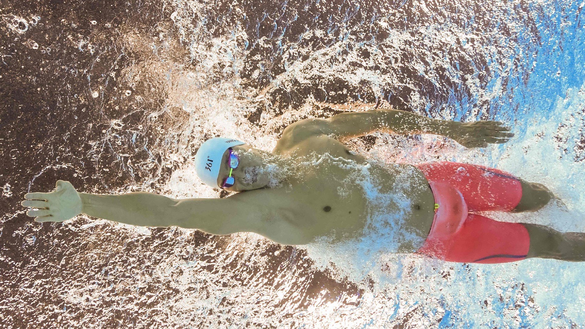 终场哨前的王权更迭，楚阿梅尼欧冠封神夜与尤文式胜利的智利密码